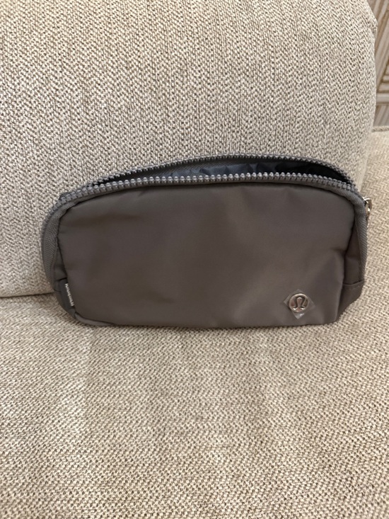 lululemon athletica Handbags - lululemon everywhere belt bag